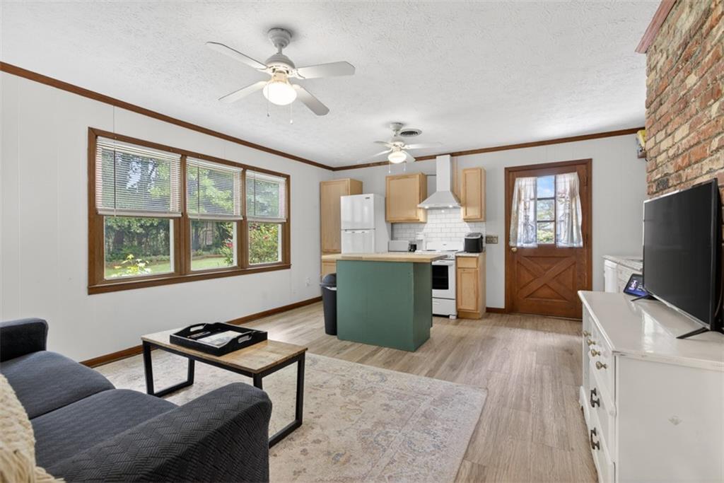 5623 Crestwood Drive