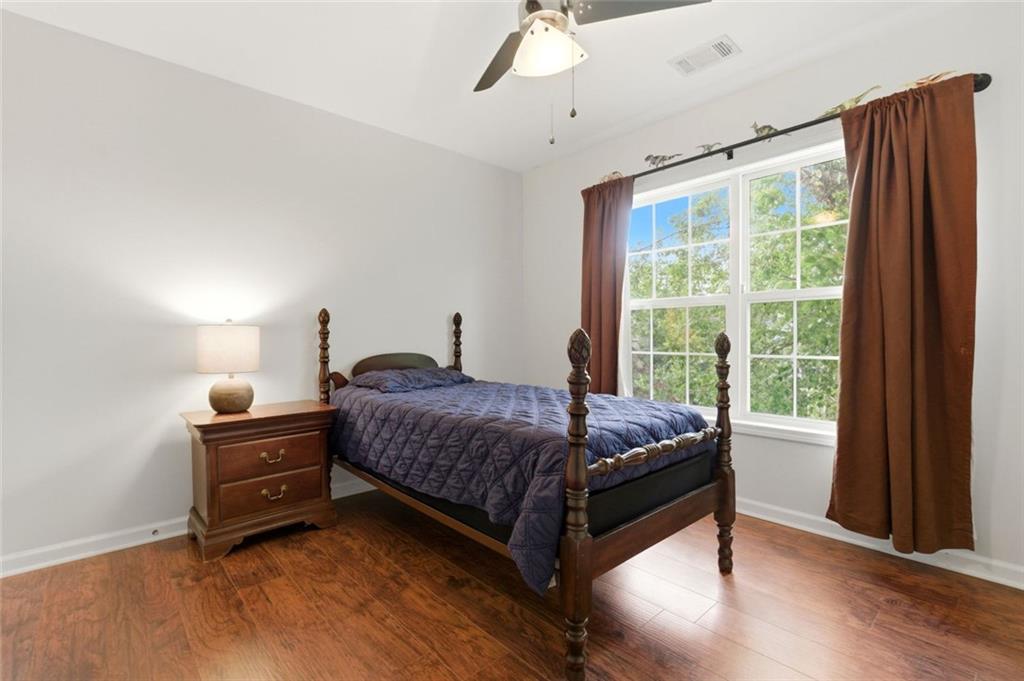 504 Crestview Court