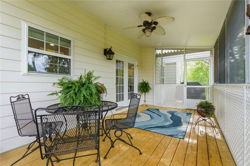 504 Crestview Court