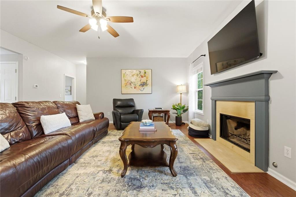 504 Crestview Court