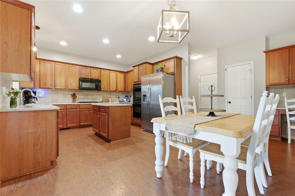 504 Crestview Court