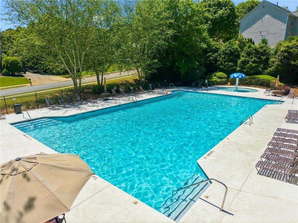 504 Crestview Court