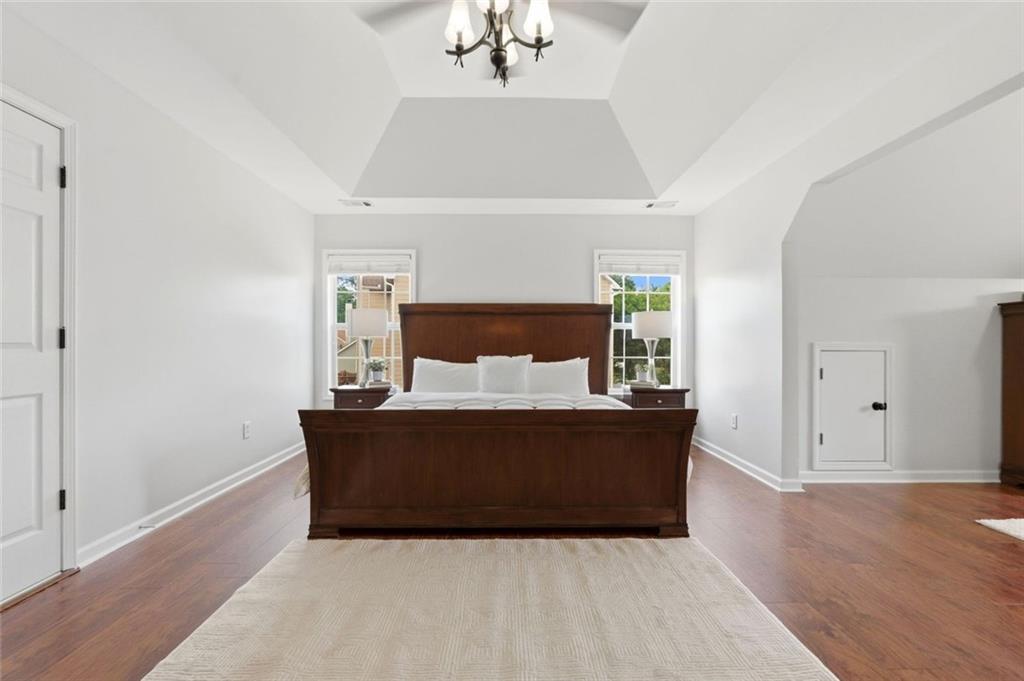 504 Crestview Court