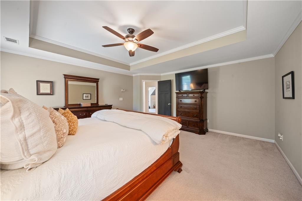 6405 Lake Trace