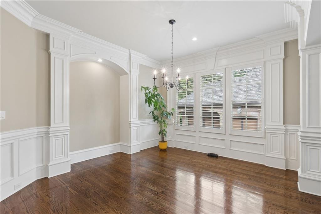 520 Ardsley Place