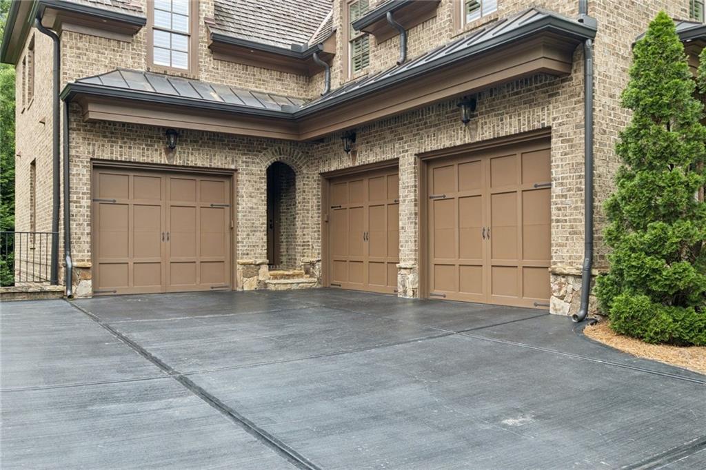 520 Ardsley Place