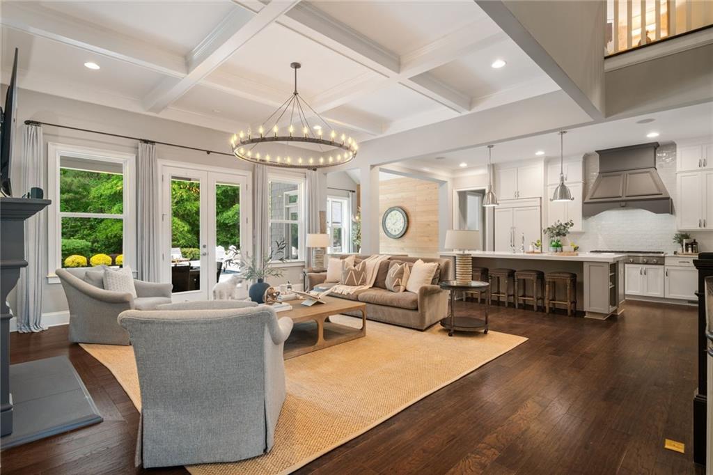 764 Creekside Bend