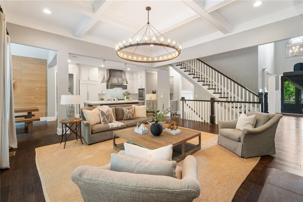 764 Creekside Bend