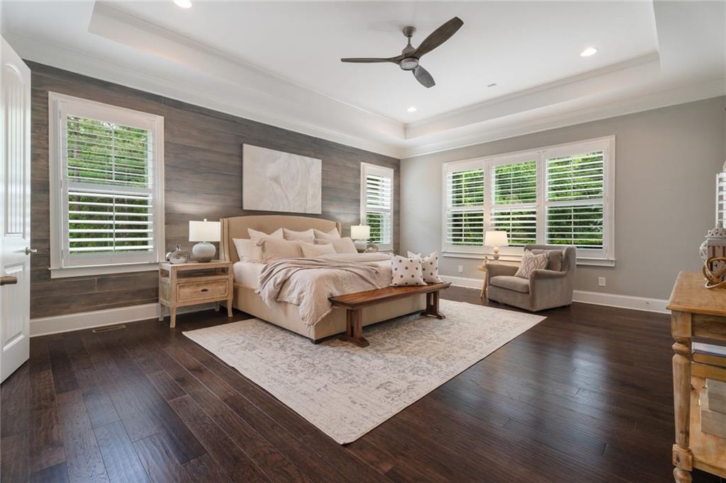 764 Creekside Bend