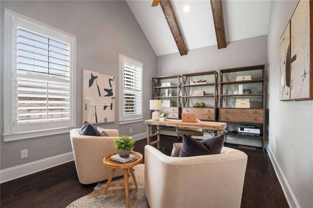 764 Creekside Bend