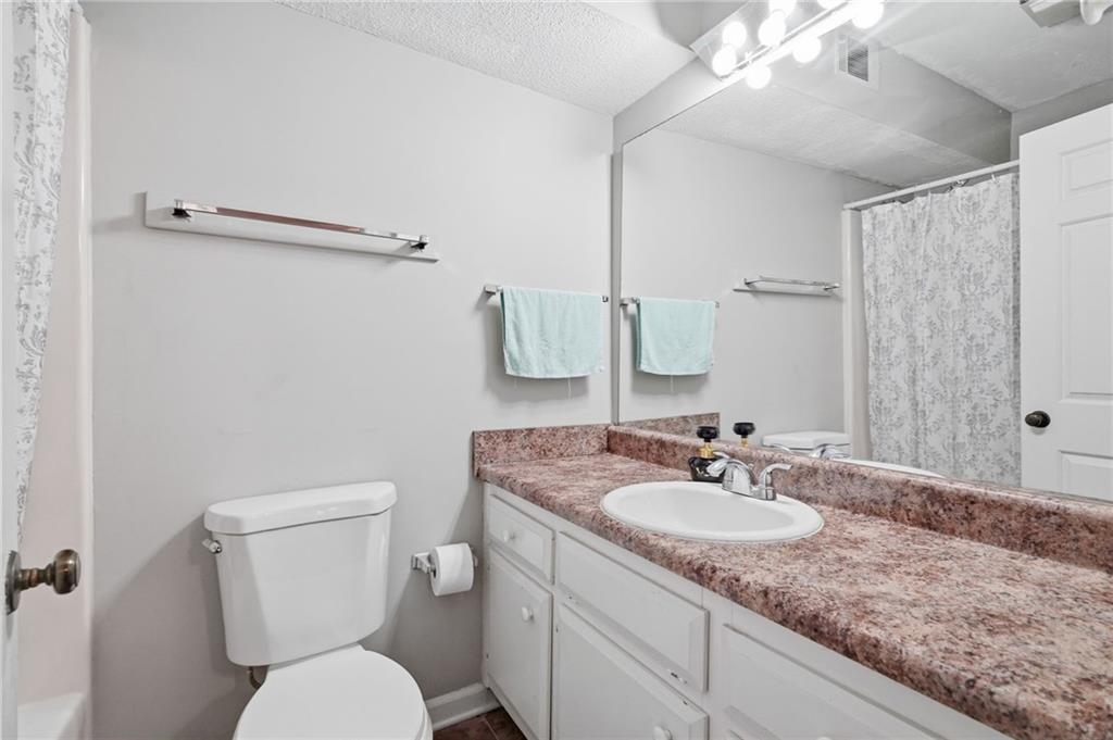 200 Villa Road Unit 103
