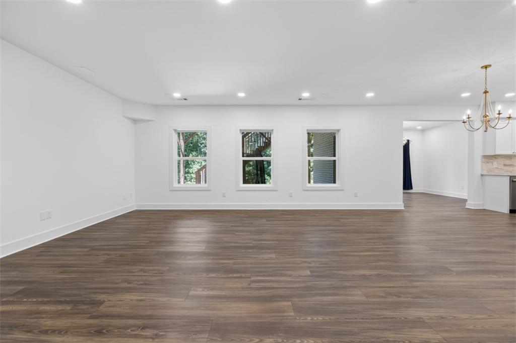 3528 N Bogan Road