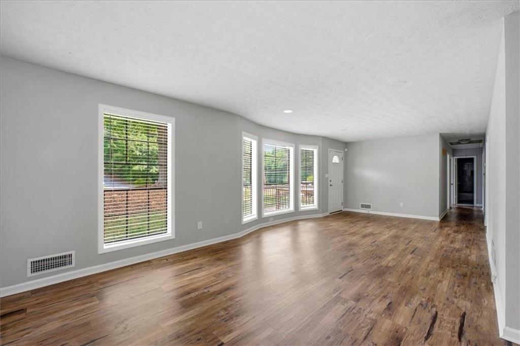3189 Aspen Circle