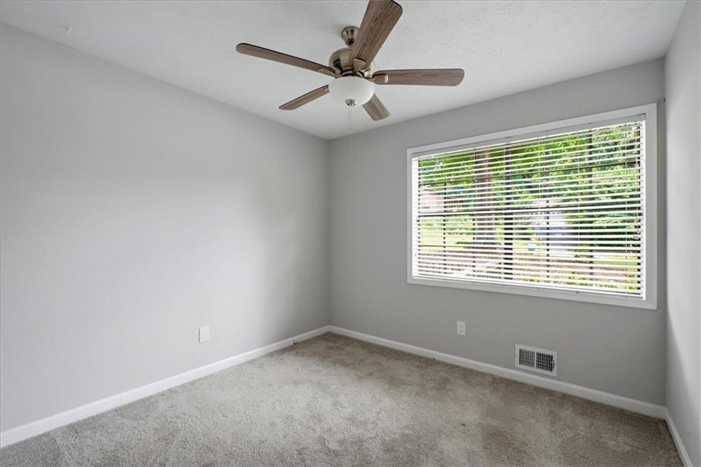 3189 Aspen Circle