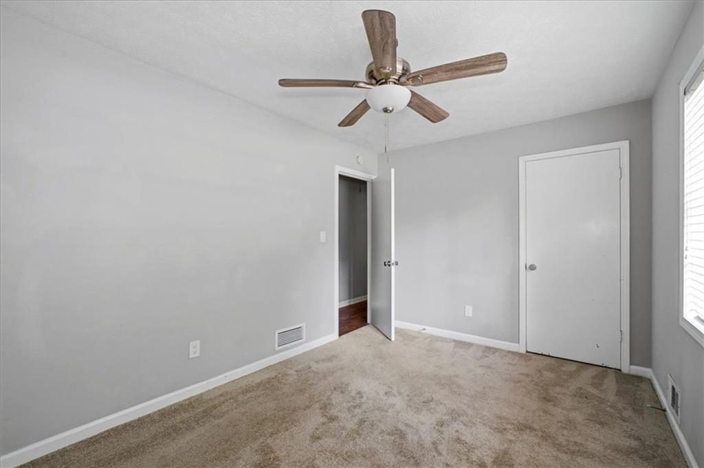 3189 Aspen Circle