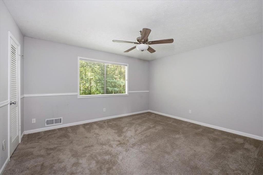 3189 Aspen Circle