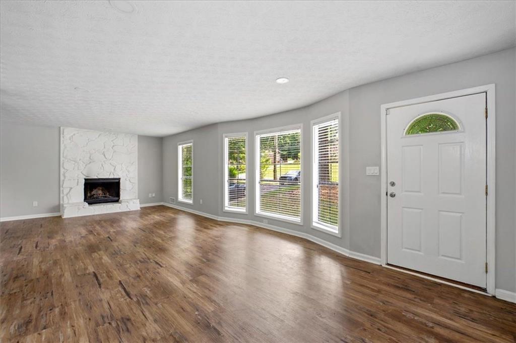 3189 Aspen Circle