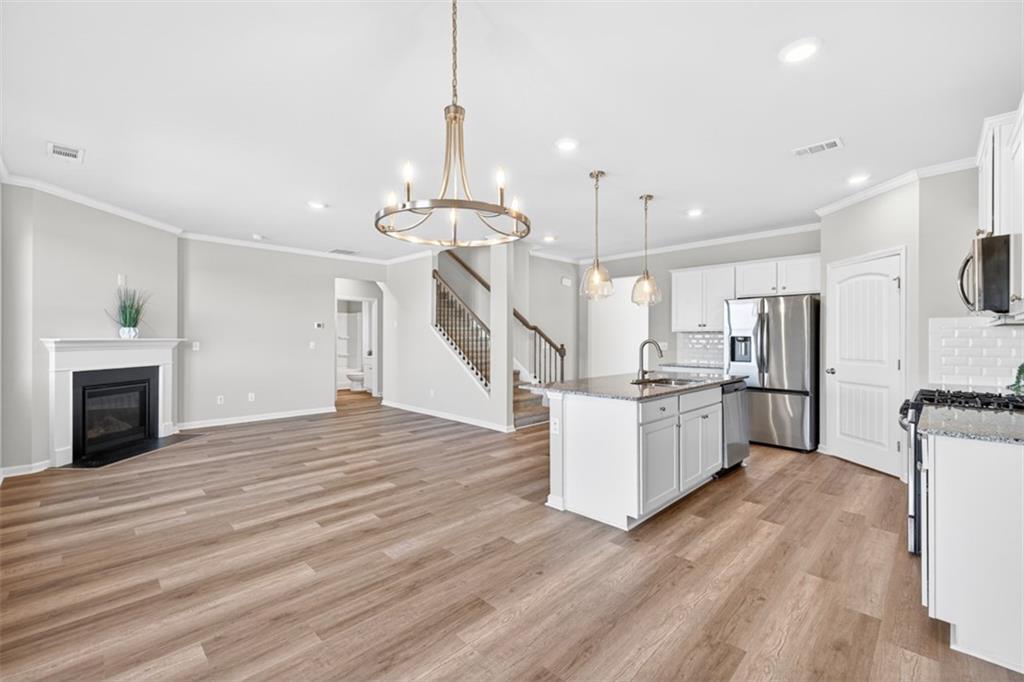 6732 Scarlet Oak Way