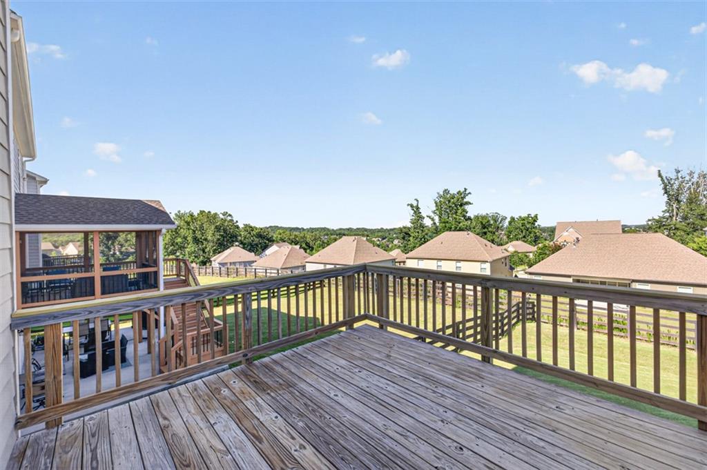 6732 Scarlet Oak Way