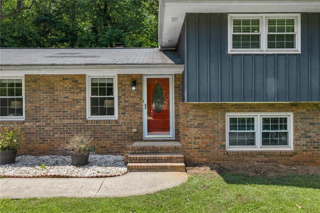 2690 Millwood Court