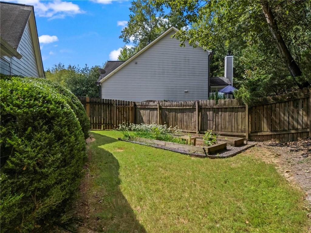 5495 Oxford Chase Way