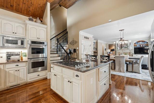 2717 Mount Pleasant Trail