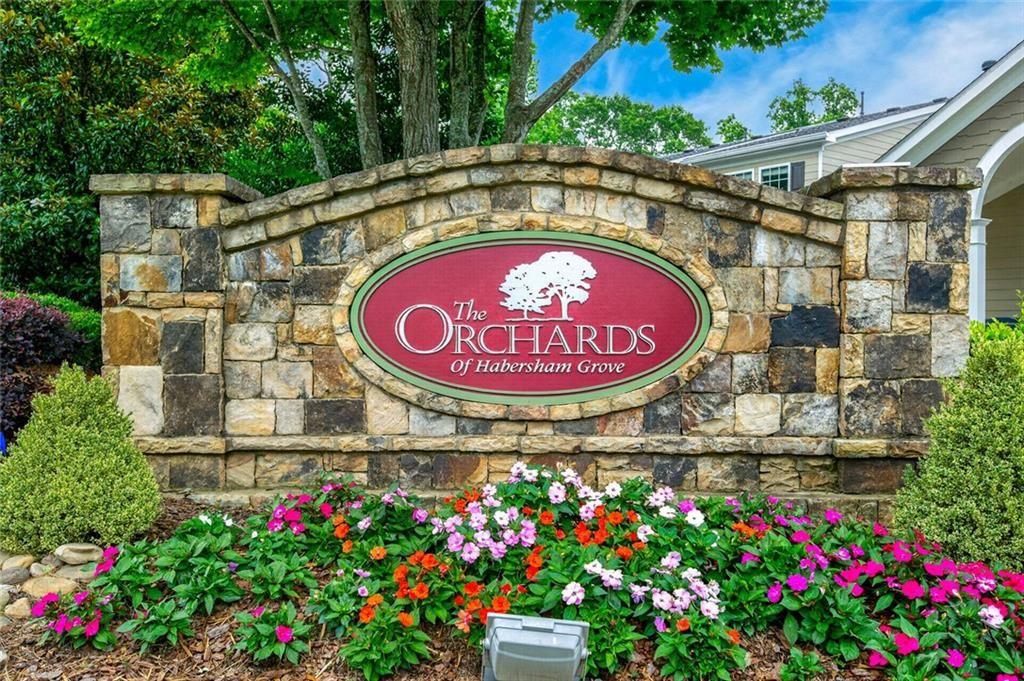 2711 Grapevine Circle
