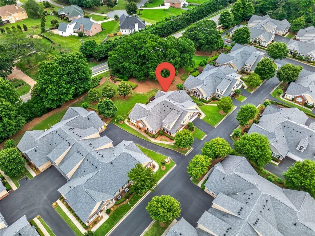 2711 Grapevine Circle