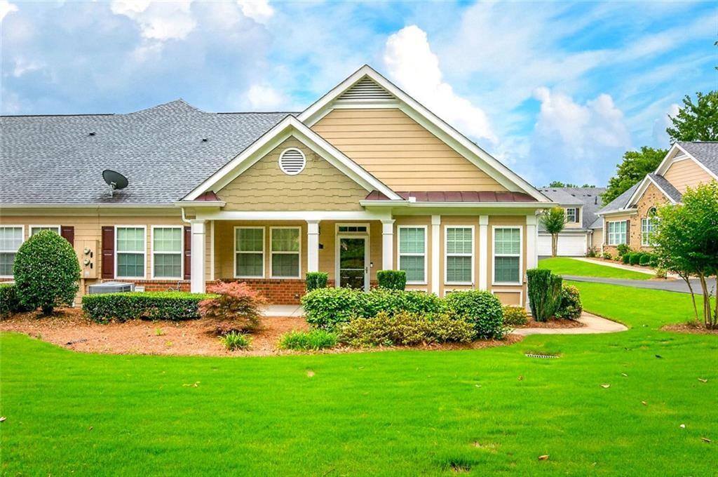 2711 Grapevine Circle