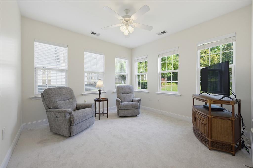 2711 Grapevine Circle