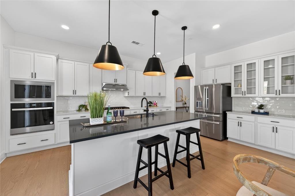 5014 Baywood Lane