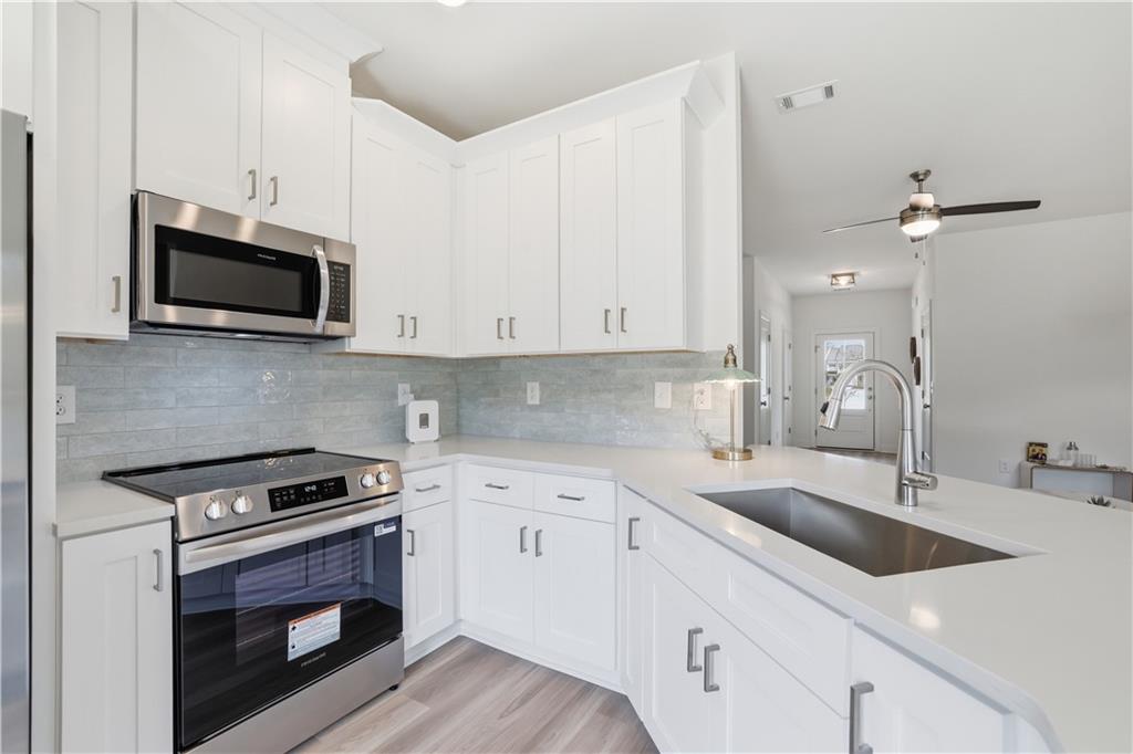318 Heron Street Unit 13