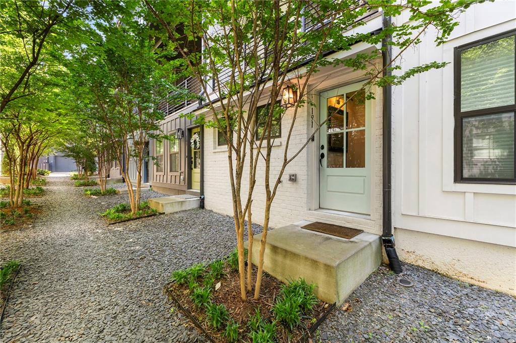191 Chestnut Circle