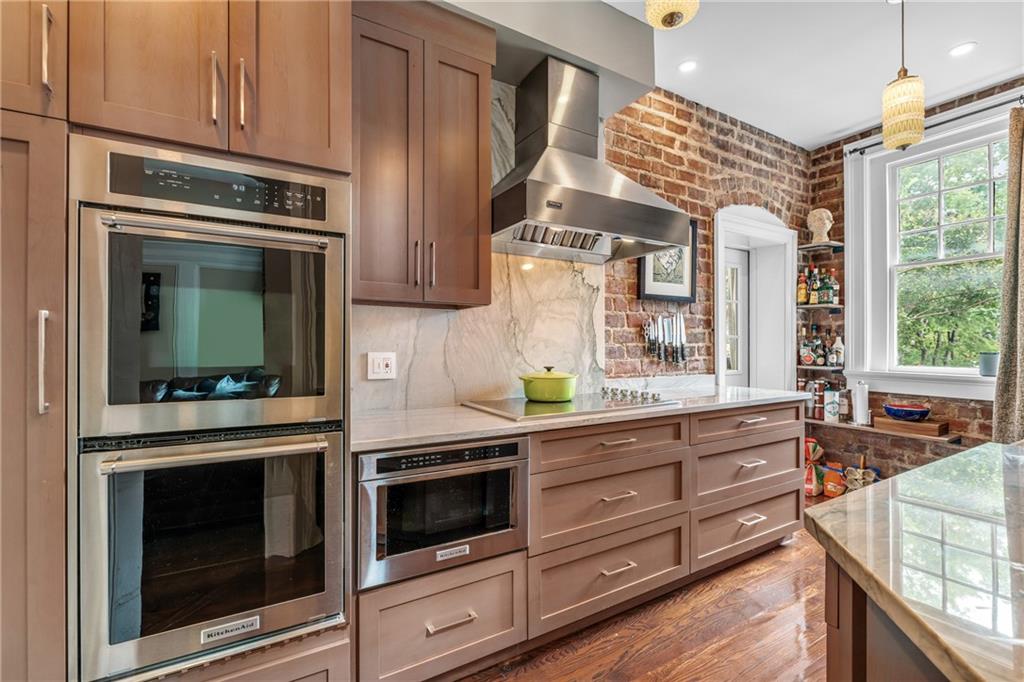 635 Myrtle Street NE Unit 2