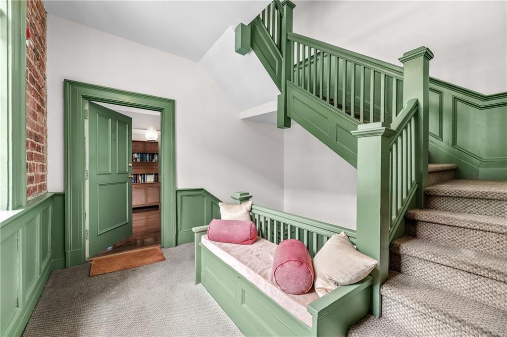 635 Myrtle Street NE Unit 2