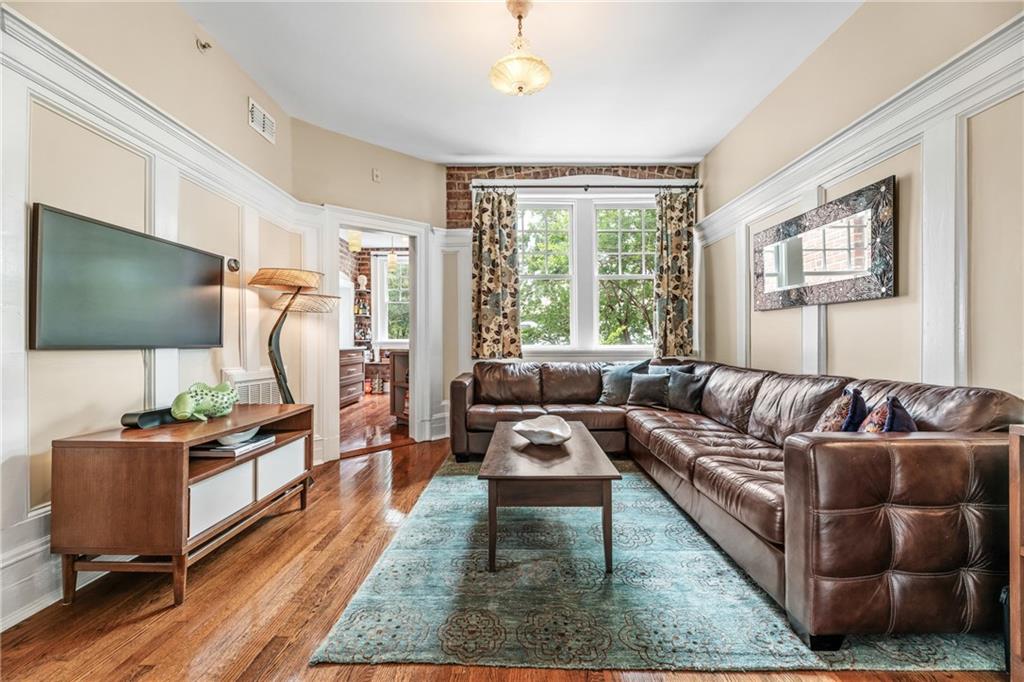 635 Myrtle Street NE Unit 2