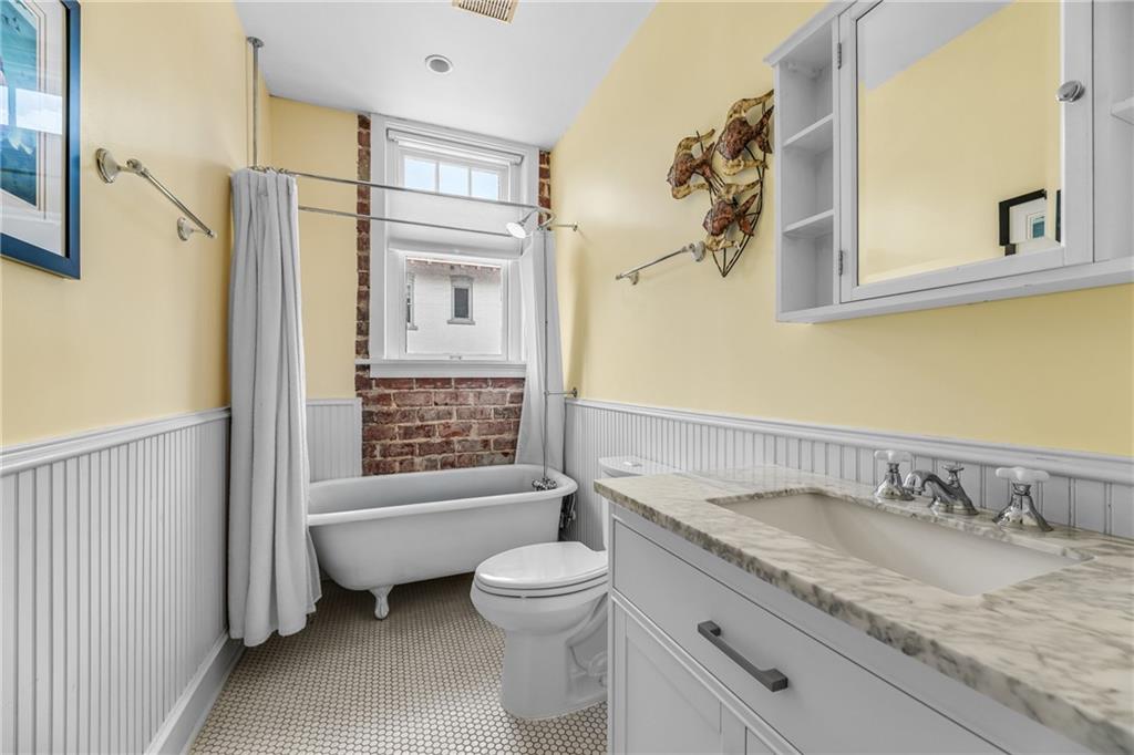 635 Myrtle Street NE Unit 2