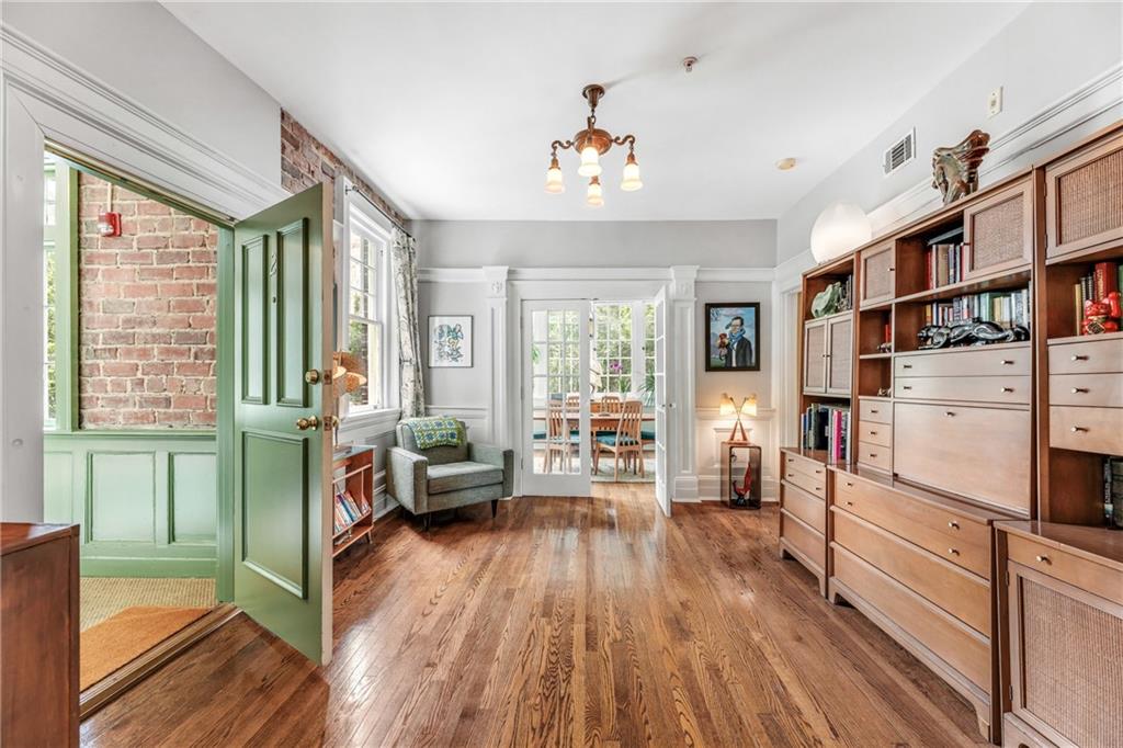 635 Myrtle Street NE Unit 2