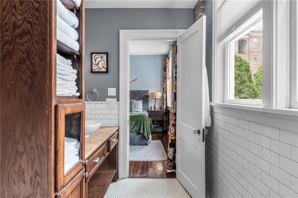 635 Myrtle Street NE Unit 2