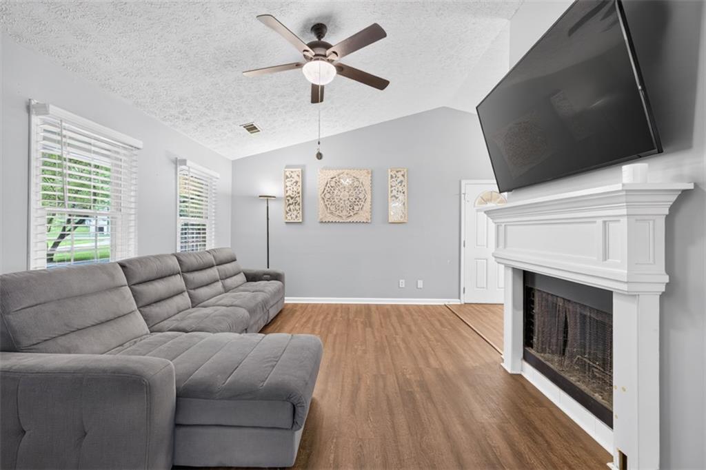 3735 Creekwood Drive
