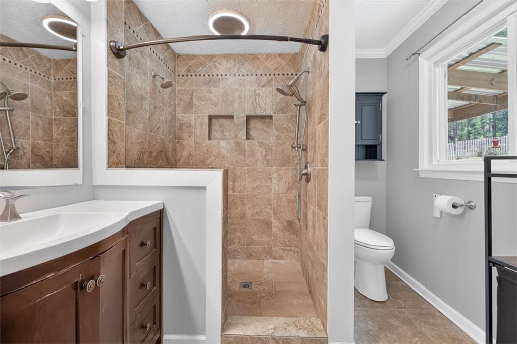 3735 Creekwood Drive