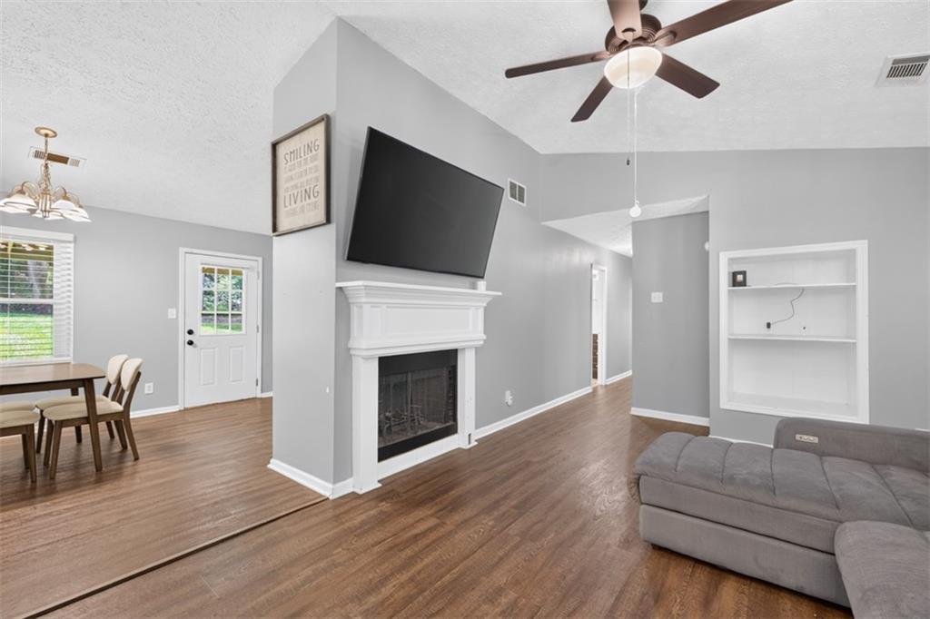 3735 Creekwood Drive