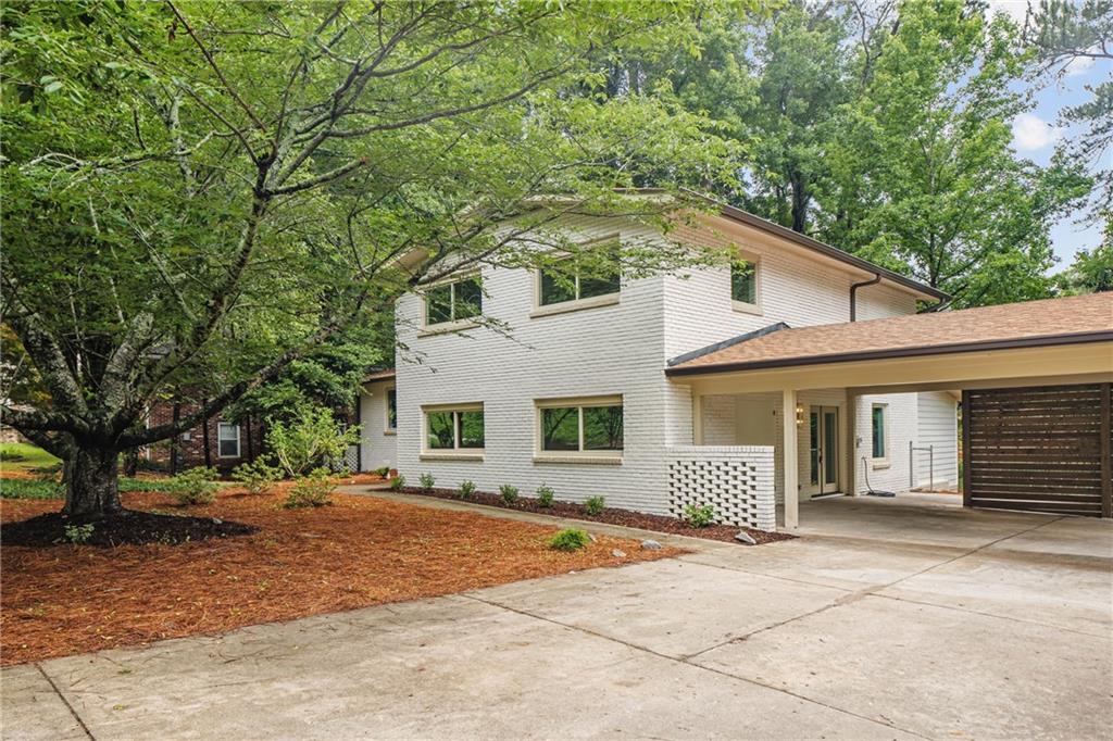 2820 Ponderosa Circle