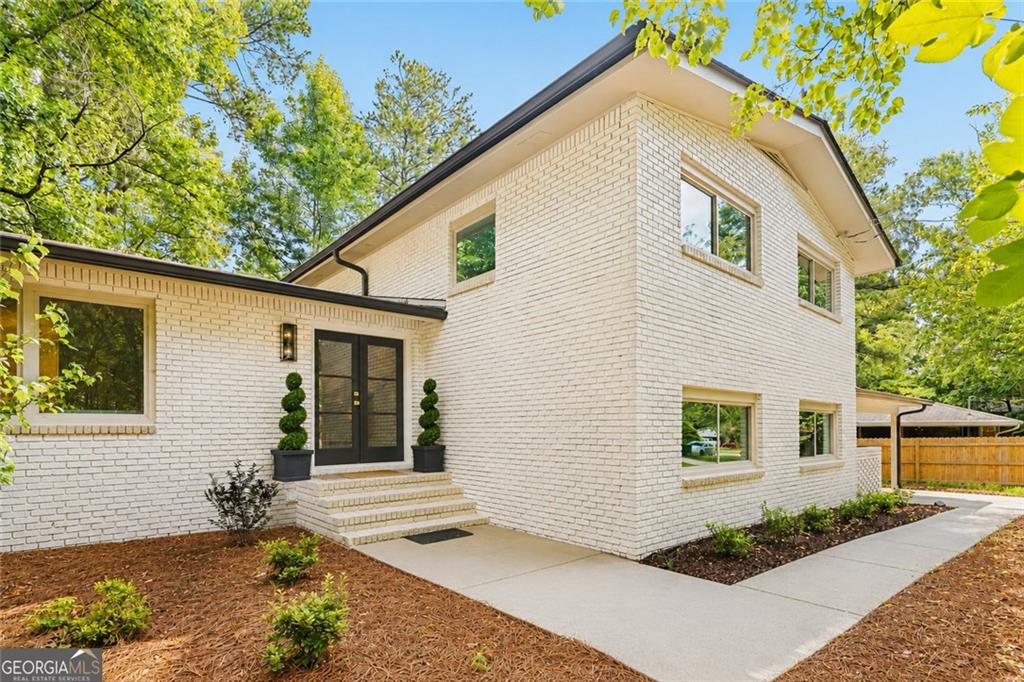 2820 Ponderosa Circle