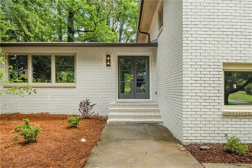 2820 Ponderosa Circle