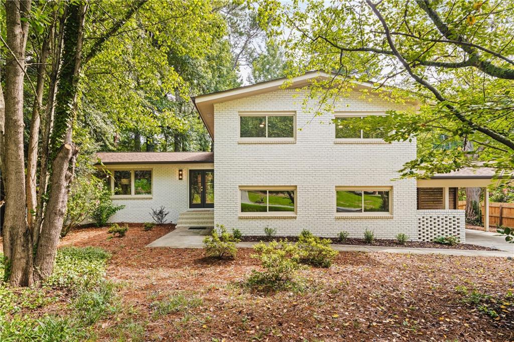 2820 Ponderosa Circle