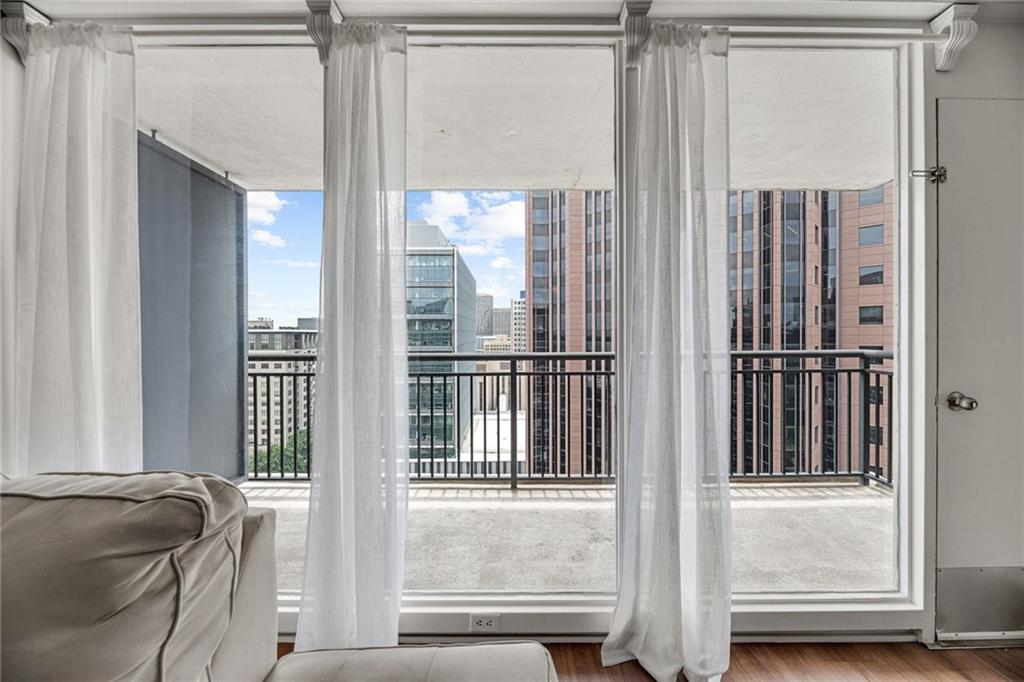 620 Peachtree Street NE Unit 2011