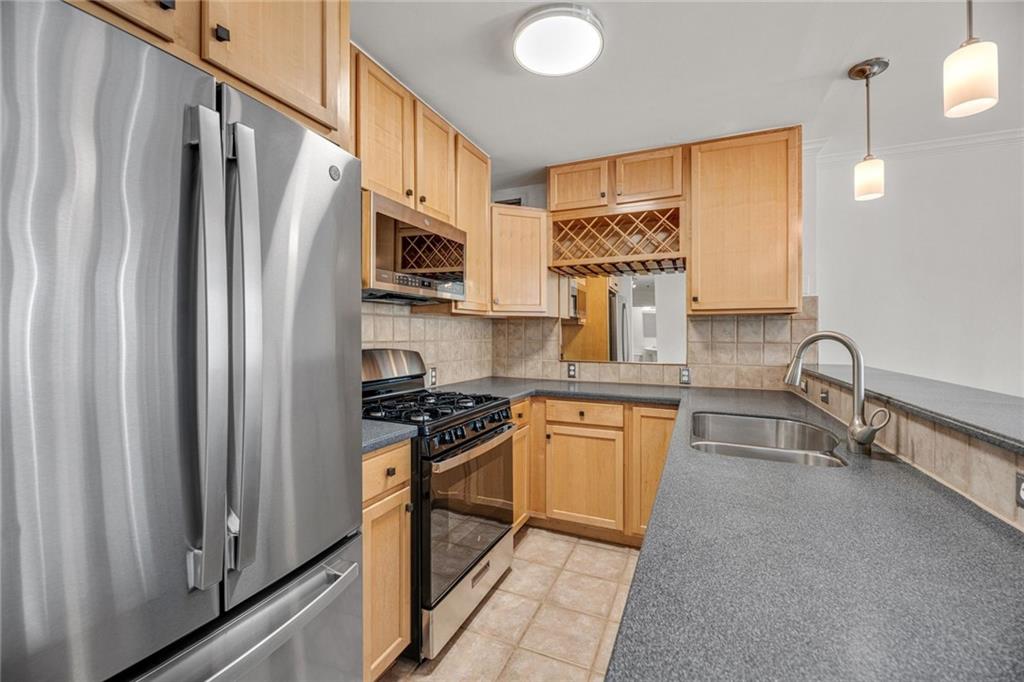620 Peachtree Street NE Unit 2011