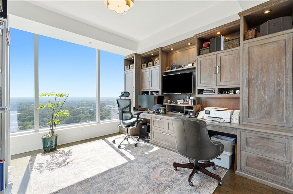 3630 Peachtree Road NE Unit 2302