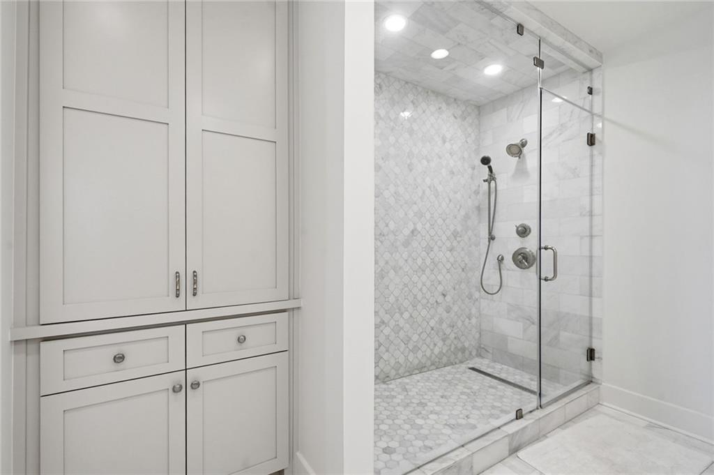 3630 Peachtree Road NE Unit 2302